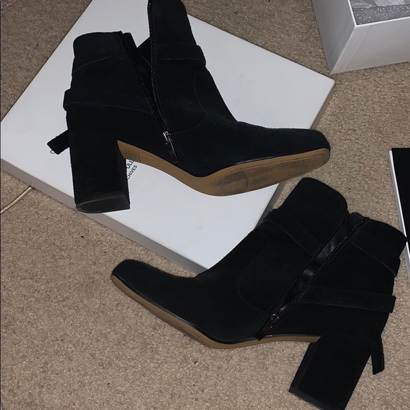 COPY - Franco sarto suede bootie - Picture 4 of 4